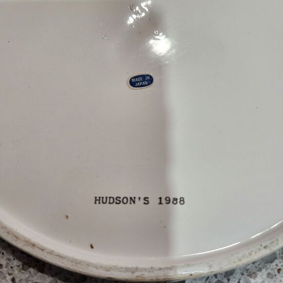 Vintage Christmas Santa Sleigh White Trivet Hudson's 1988 W/Hanging Handle - Picture 5 of 5